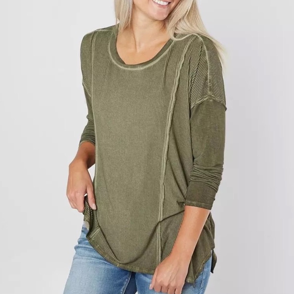 NWT- DAYTRIP Grape Leaf Ribbed Scoop Neck Oversized Top